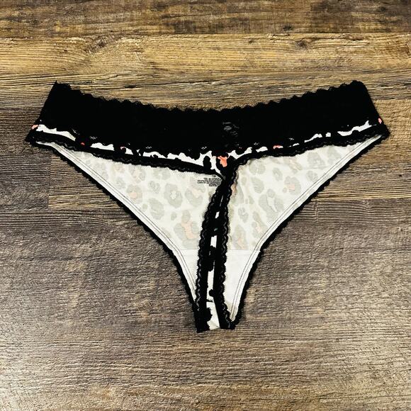 Torrid Curve Thong 3X - Picture 2 of 4